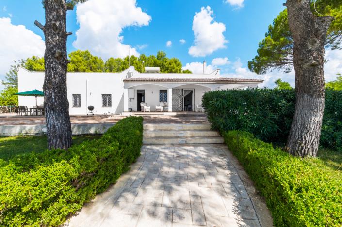 Image No.2-4 Bed Villa for sale