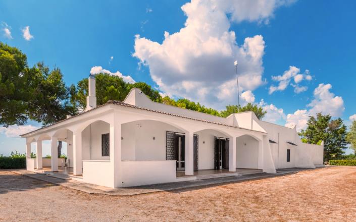 Image No.2-4 Bed Villa for sale