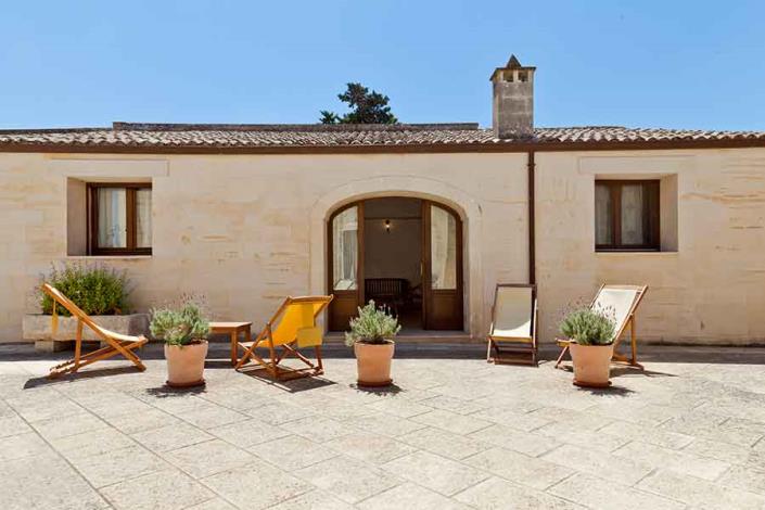 Image No.3-20 Bed Country House for sale