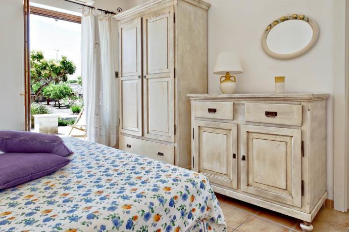 Image No.9-20 Bed Country House for sale