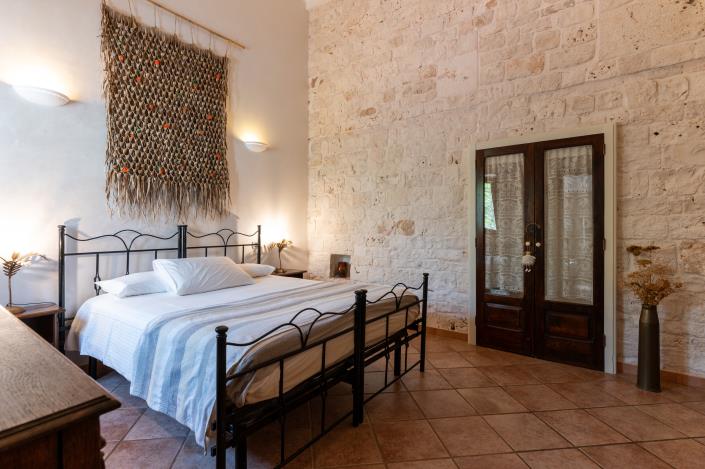 Image No.17-8 Bed Country House for sale