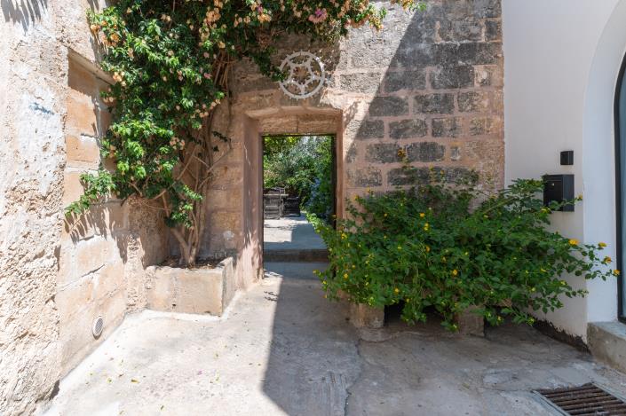 Image No.34-5 Bed Villa for sale