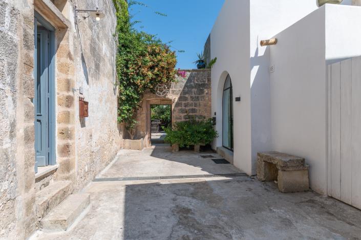 Image No.35-5 Bed Villa for sale
