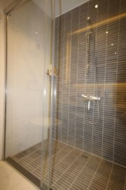 	 Modern Garden Apartment For Sale In The Side Area Of Turkey - Family shower room