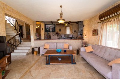 Grand Stone Villa In Bodrum For Sale - Gorgeous lounge