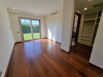 Luxury Konacik Bungalow - Nature Views - Master bedroom with a dressing room