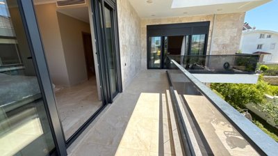Luxury Antalya Property For Sale - Large balcony from the bedroom