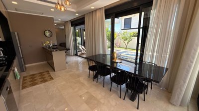 Luxury Antalya Property For Sale - Dining area in the kitchen