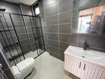 Luxury 3-Bed Belek Golf Villa - Family shower room