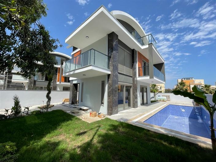 Image No.1-Villa de 3 chambres à vendre à Belek
