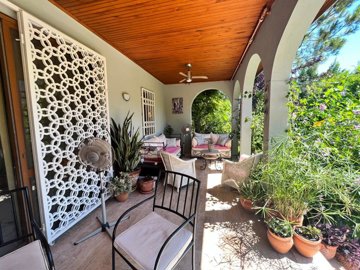 Luxury 3-Bed Dalyan Bungalow -Shaded terrace