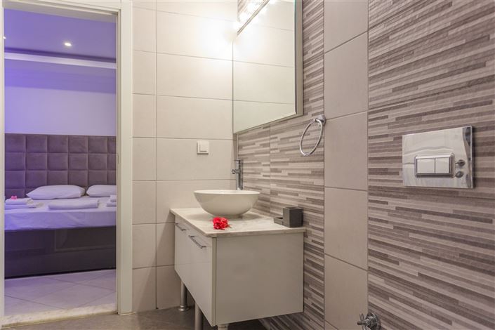 Image No.25-4 Bed Villa for sale