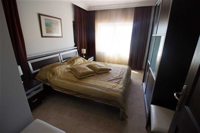 Modern 4-bed Villa in Belek- Double Bedroom