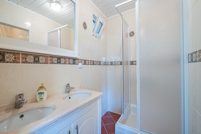 Image No.14-4 Bed Villa for sale