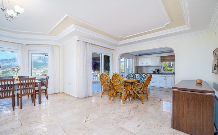 Image No.4-4 Bed Villa for sale