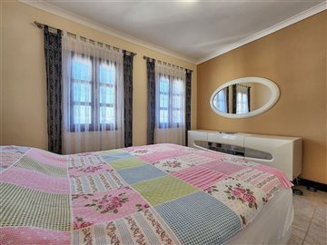 2-Bed Sea View Yalikavak Villa - Master bedroom