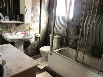 Semi-Detached Villa in Dalyan- Family Bathroom