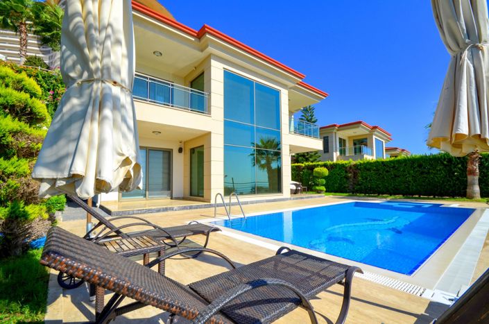 Image No.2-4 Bed Villa for sale