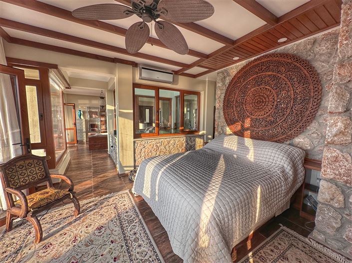 Image No.11-4 Bed Villa for sale