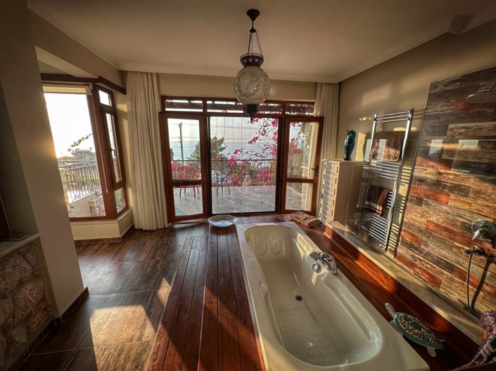 Image No.13-4 Bed Villa for sale