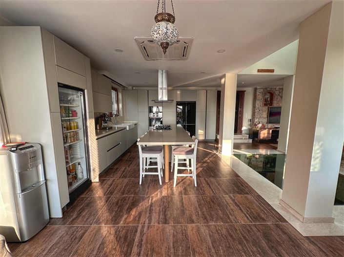 Image No.4-4 Bed Villa for sale