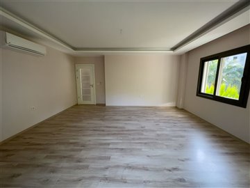 2-Bed Marmaris Apartment- Laminate Flooring