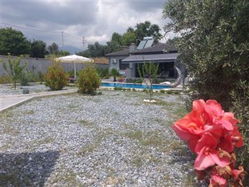 2-Bed Seydikemer Bungalow- Mature Garden