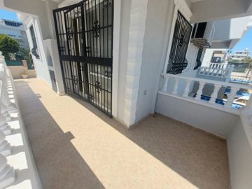 3-Bed Altinkum Villa-Garden Access