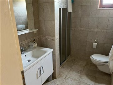 	 Dalyan 3 bedroomed duplex-family shower room