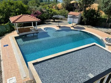 Expansive Family Villa In Koycegiz, Dalyan-Pool View