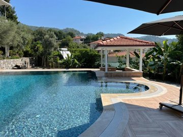 Expansive Family Villa In Koycegiz, Dalyan-Outside Bar
