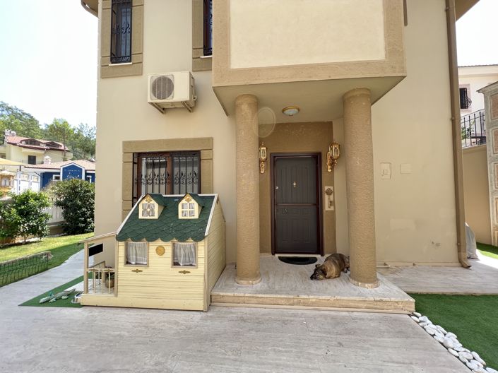 Image No.2-3 Bed Villa for sale