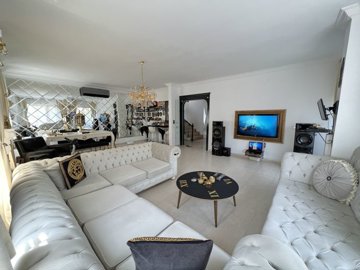 Stylish Marmaris Property For Sale -Spacious Living
