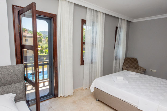 Image No.12-3 Bed Villa for sale