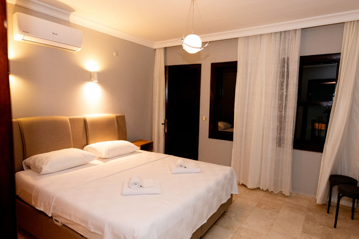 Image No.14-3 Bed Villa for sale