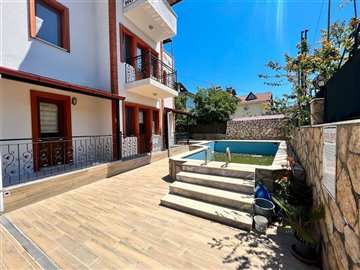 Small Hotel In Dalyan For Sale-Dip Pool