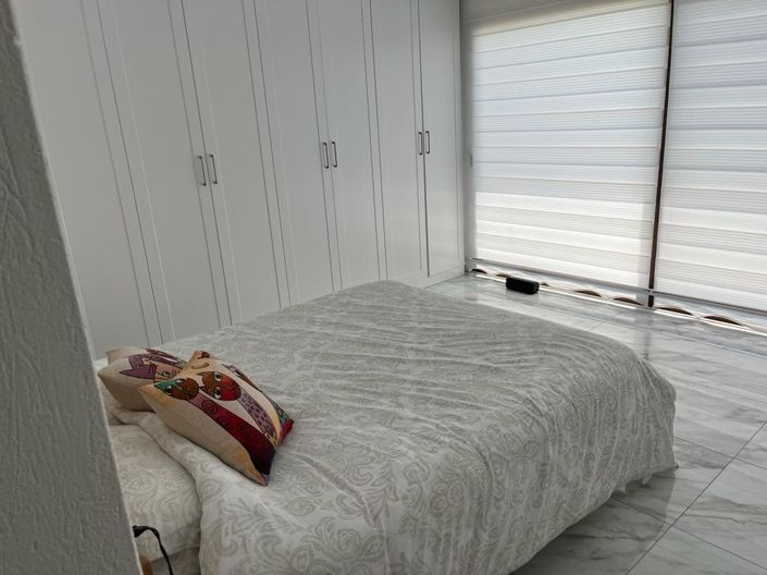 Image No.12-4 Bed Villa for sale