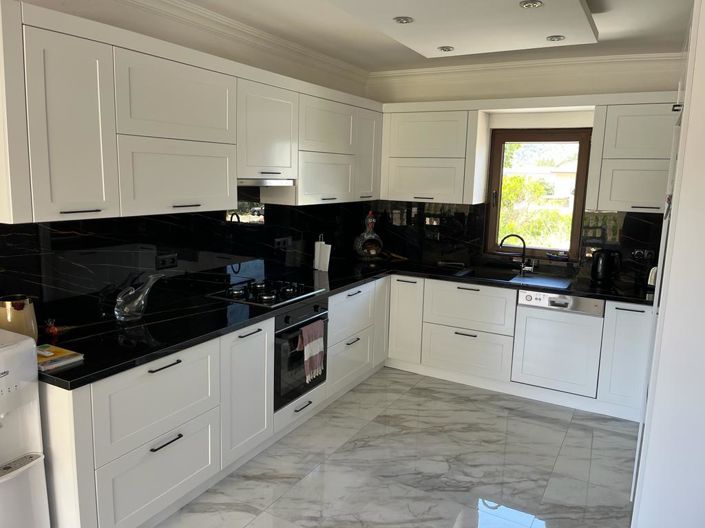 Image No.9-4 Bed Villa for sale