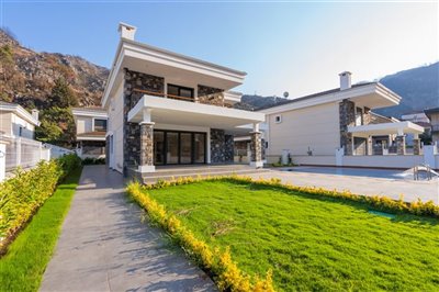 Luxury Stone Villa Marmaris Property For Sale -Lawned Gardens