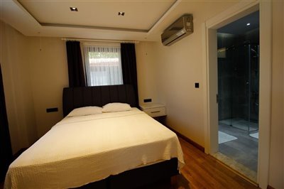 Beautiful five-Bedroom Villa In Dalyan For Sale - Double bedroom with ensuite