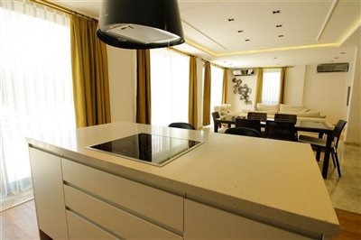 Beautiful five-Bedroom Villa In Dalyan For Sale - Breakfast island in kitchen