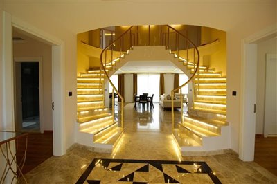 Beautiful five-Bedroom Villa In Dalyan For Sale - Stunning feature twin staircase