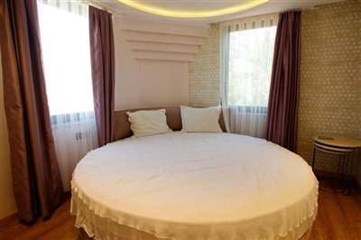 Beautiful five-Bedroom Villa In Dalyan For Sale - Master bedroom