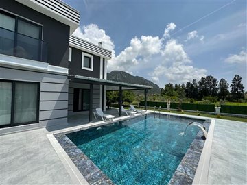 Beautiful Four-Bedroom Villa In Dalyan For Sale - Private pool and sun terraces