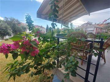 Great location Fethiye Apartment For Sale - Pretty flowers and shady areas