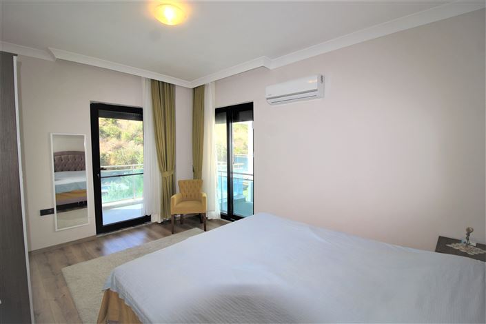 Image No.19-3 Bed Villa for sale