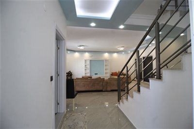 Spacious Detached 7 Bedroom Didim Villa For Sale – View to lounge from entrance