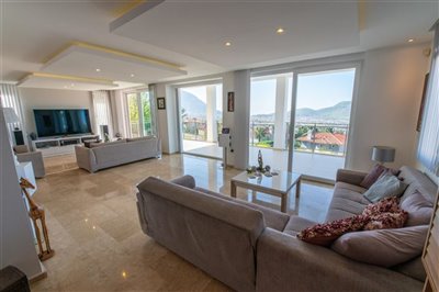 Exquisite Fethiye Detached Villa In Ovacik With A Private Pool For Sale - Bright and airy lounge