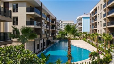 Newly Built Kusadasi Apartments with On-Complex Facilities for Sale - Beautiful gardens
