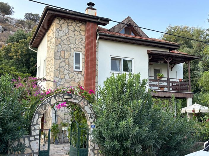 Image No.1-Villa de 4 chambres à vendre à Dalyan